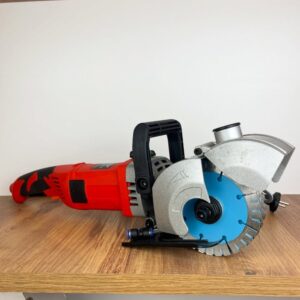 Машина за ѕидни канали со воден систем 4200w